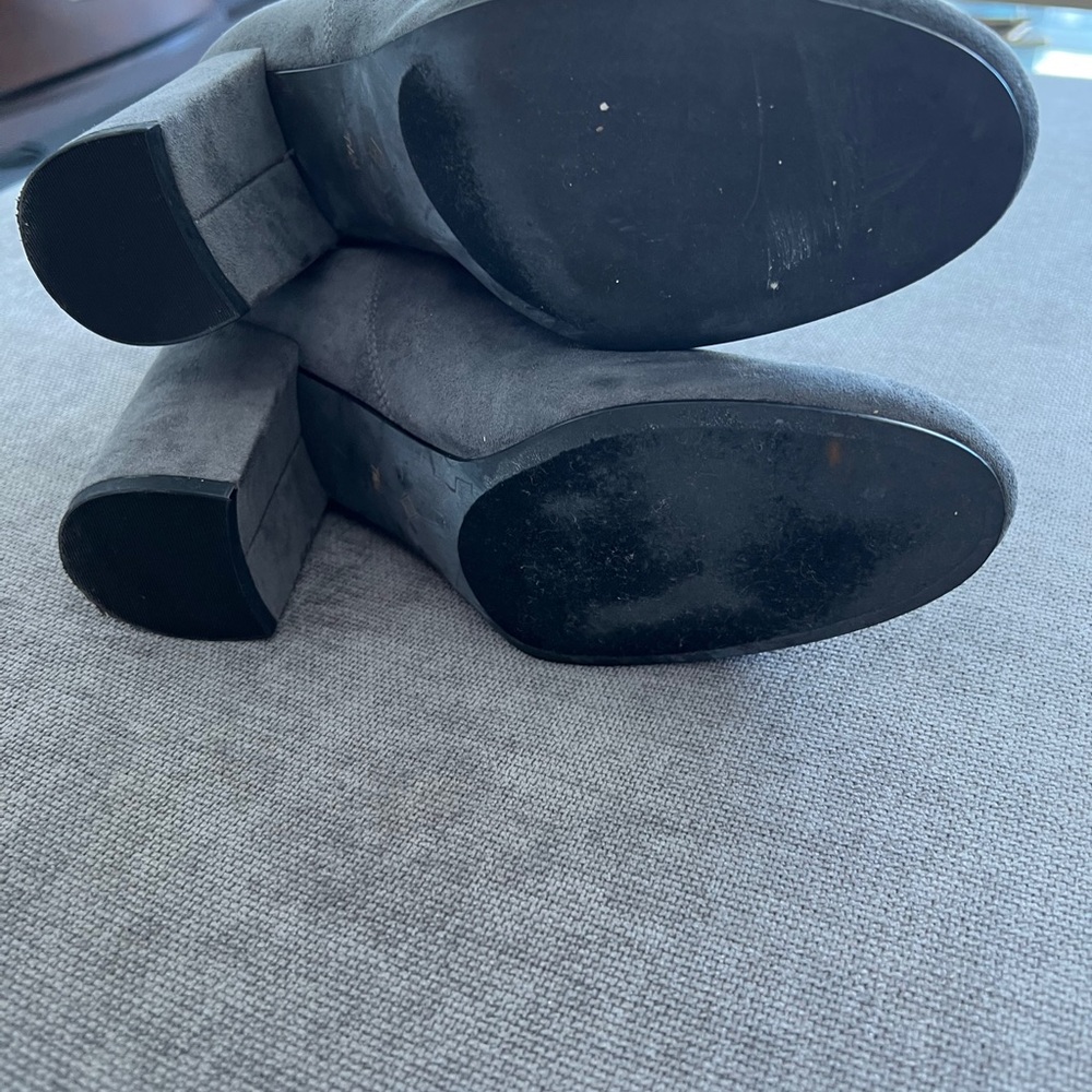 Halogen Booties - Picture 2 of 3